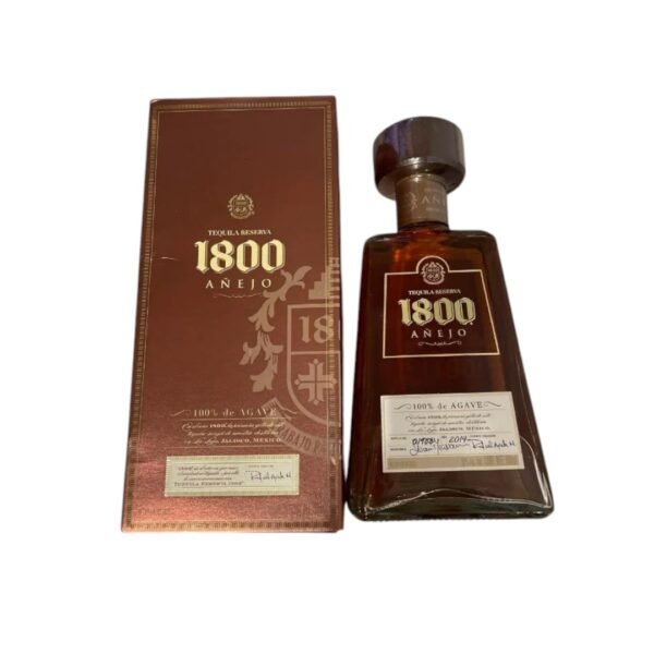 รสชาติและกลิ่นที่เป็นเอกลักษณ์ของ 1800 Anejo Tequila Reserva เป็นอย่างไร?