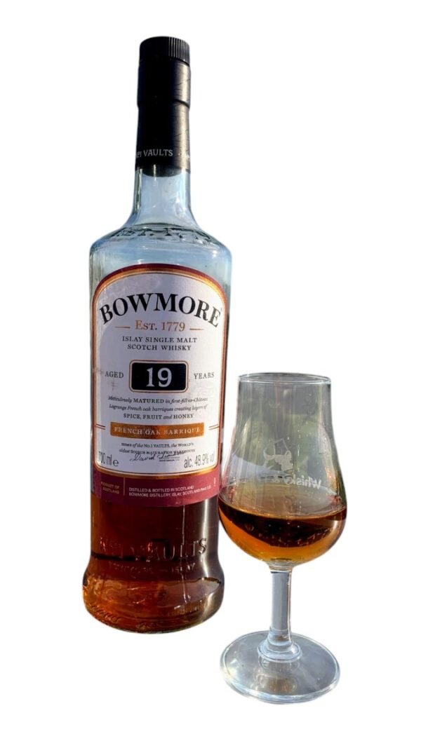 Bowmore 19 Year Old French Oak Barrique มีเอกลักษณ์อะไรที่ทำให้แตกต่างจากวิสกี้ตัวอื่น?