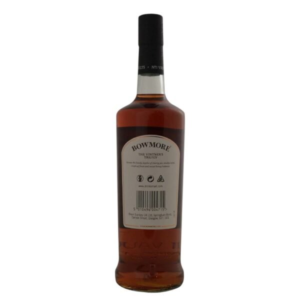 จุดเด่นของ Bowmore 26 ปี ในชุด Vintners Trilogy คืออะไร?