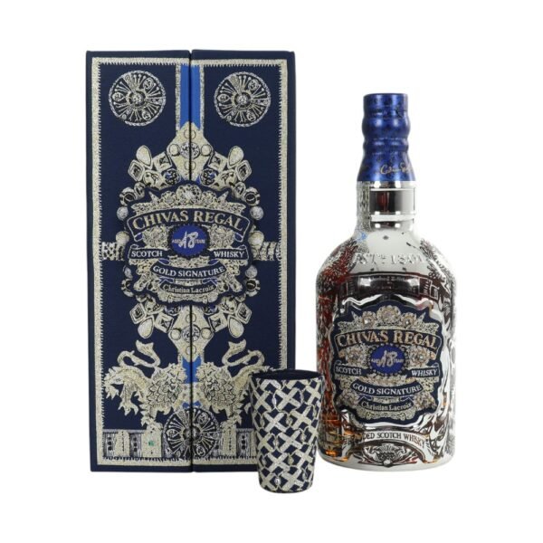 คุณสมบัติของ Chivas Regal 18 Year Old (Gold Signature) Christian Lacroix Edition มีความแตกต่างจากรุ่นอื่นๆ อย่างไร?