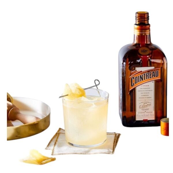 Cointreau Fizz A Paris คือเครื่องดื่มประเภทใด?