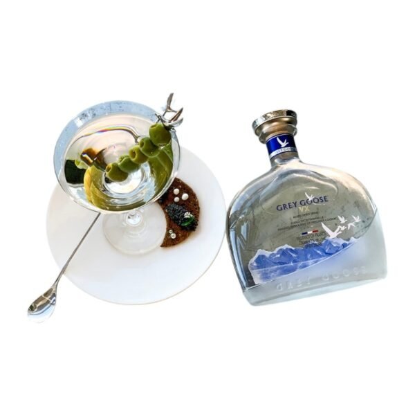 Grey Goose Vodka VX มีรสชาติและกลิ่นเป็นอย่างไร?
