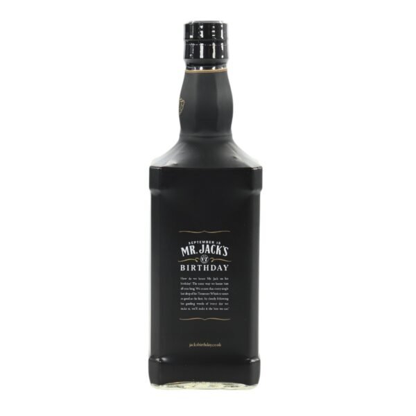 คุณสมบัติที่โดดเด่นของ Jack Daniels 2011 Birthday Edition คืออะไร?
