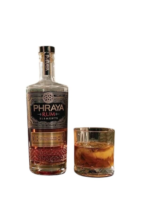 เวลาในการบ่ม Phraya Rum ในถังไม้โอ๊คมีความสำคัญอย่างไร?