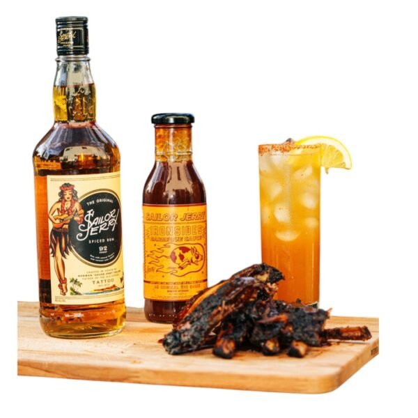 มีวิธีการเก็บรักษา Sailor Jerry Spiced Navy Rum ที่แนะนำหรือไม่?