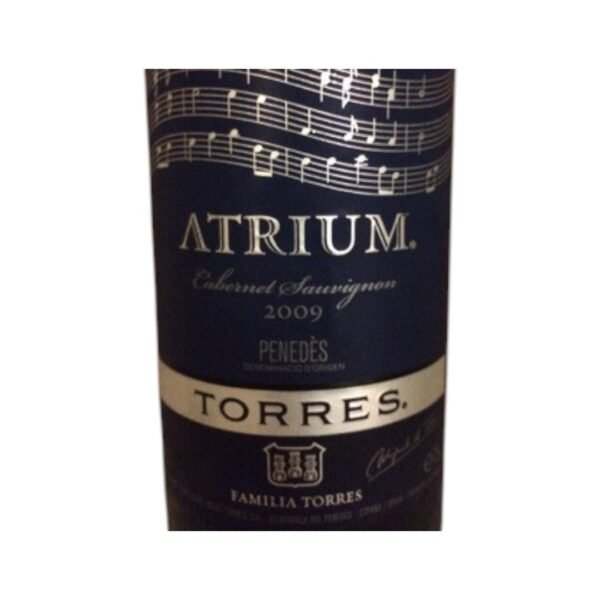 รสชาติและกลิ่นของ Torres Atrium Cabernet Sauvignon 2010 มีอะไรบ้าง?