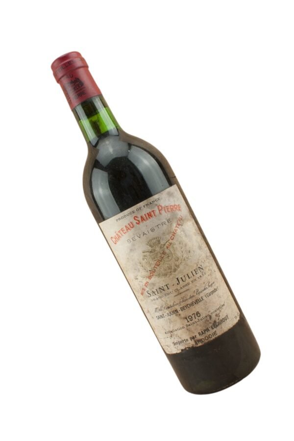 มีไวน์จาก Chateau Saint Pierre ที่ได้รับรางวัลหรือการยอมรับในอดีตหรือไม่?