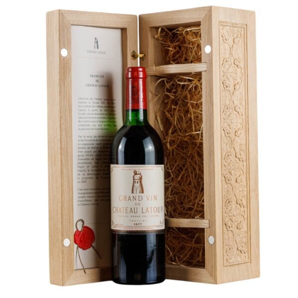 การผลิตและกระบวนการบ่มของ Chateau Latour ในปี 1977 มีลักษณะเฉพาะอย่างไร?