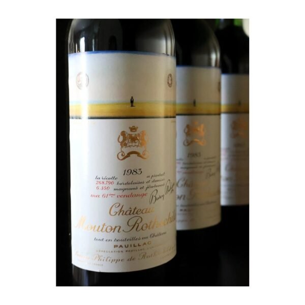 วินเทจปี 1983 ของ Chateau Mouton Rothschild เหมาะกับการเก็บสะสมหรือการดื่มทันทีหรือไม่?
