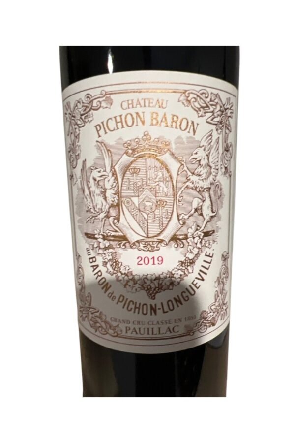 How do critics rate the 2019 Chateau Pichon Baron compared to its peers?