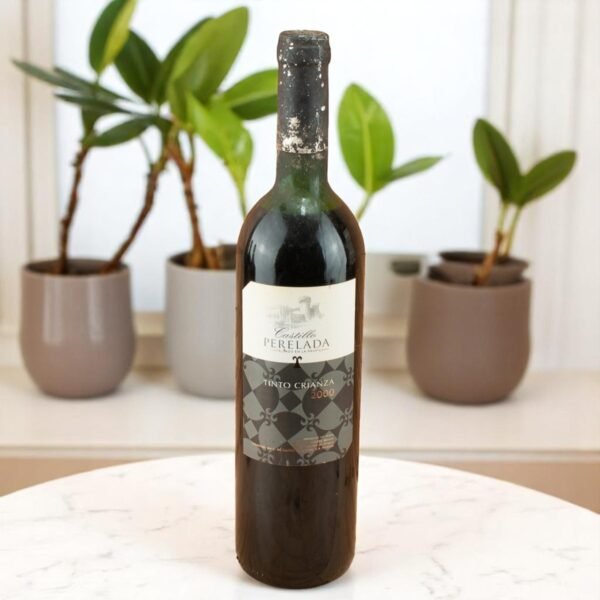 2000 Tinto Crianza Castillo de Perelada รสชาติ 🍇,