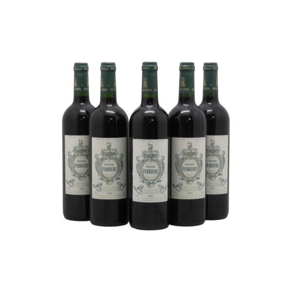 องุ่นชนิดใดที่ใช้ในการผลิต 2004 Château Ferrière?