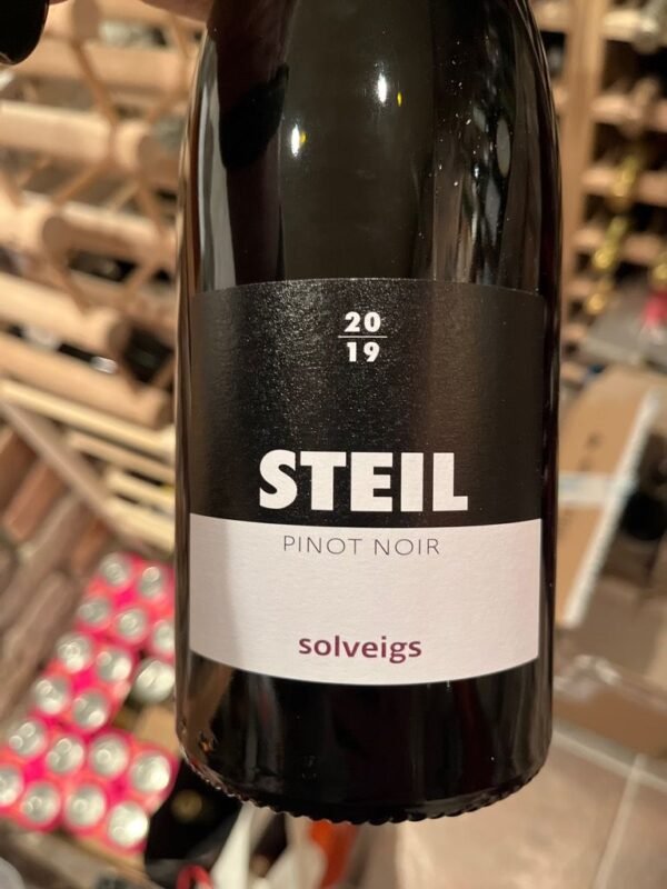 Steil Pinot Noir Solveigs ข้อมูลไวน์ 📚,